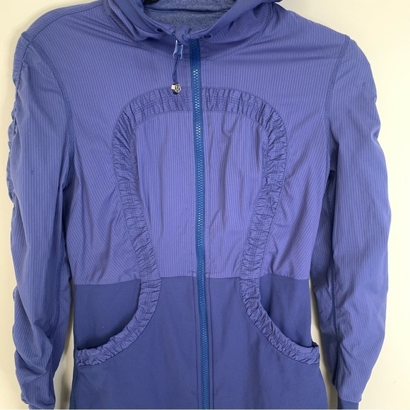 Lululemon reversible  studio jacket 8 - Picture 8 of 11